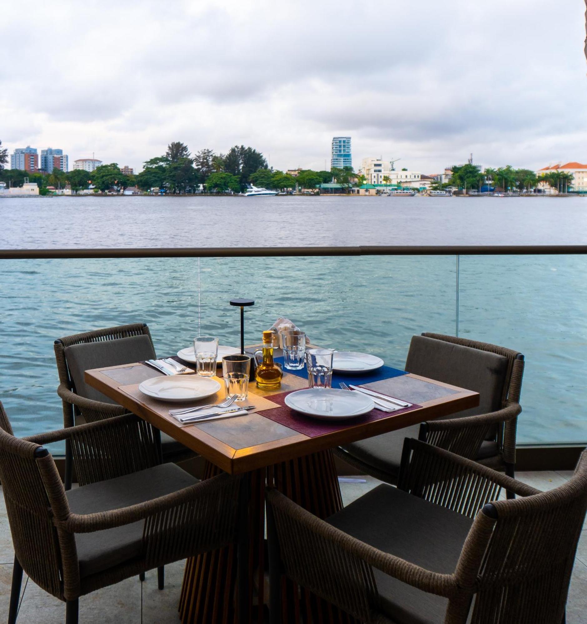 Maroko Bayshore Suites Lagos Buitenkant foto